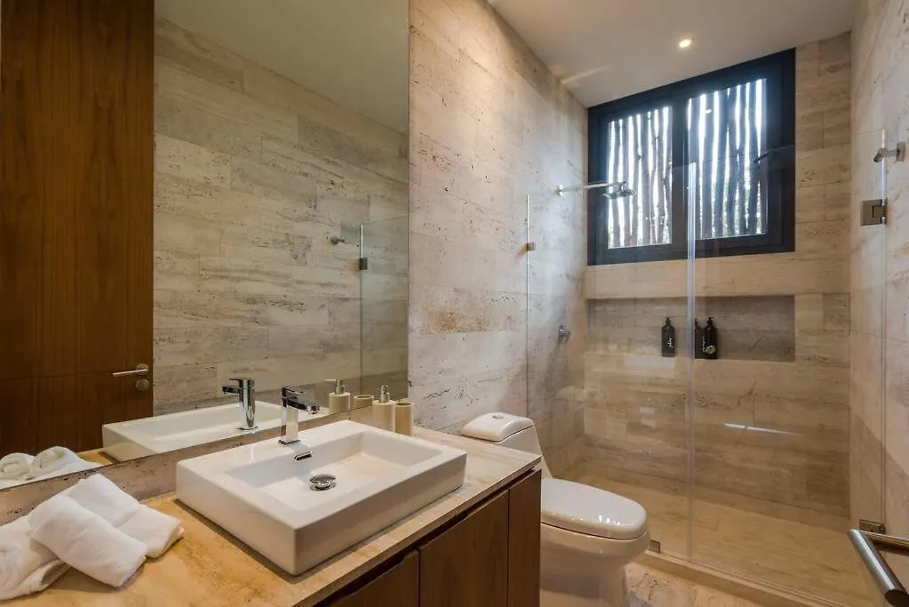 Beyond Amazing 3Bd 2Br/ Balcony Apartment Tulum 0*,  Mexico