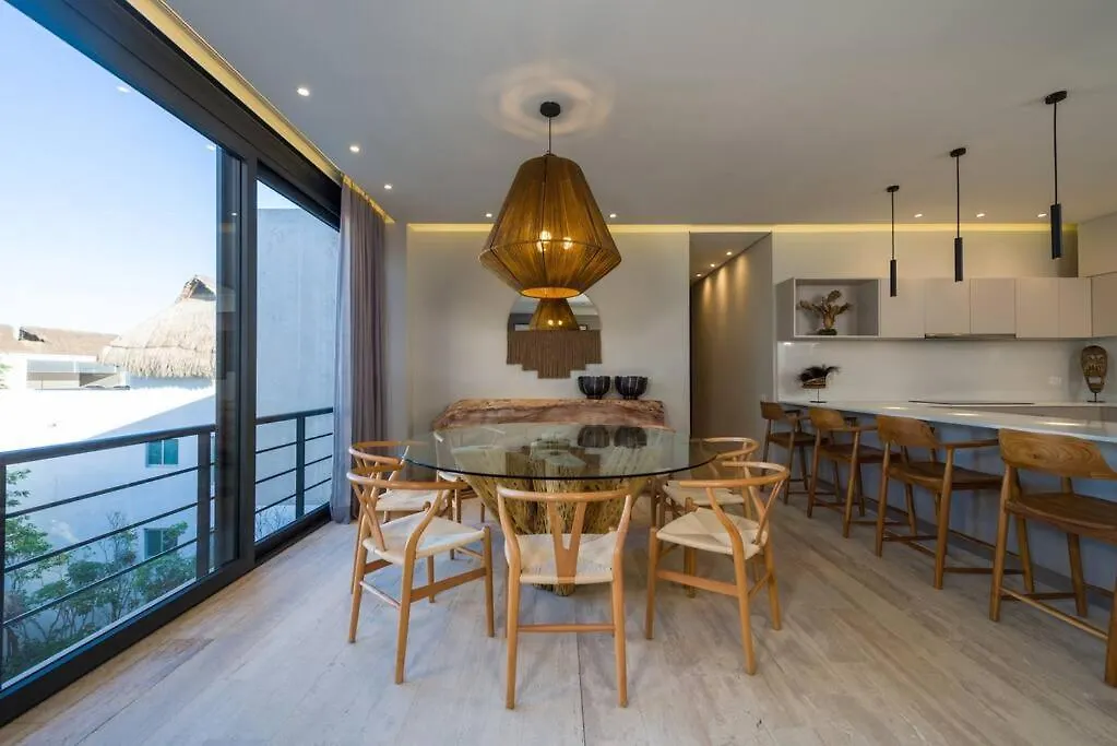 Beyond Amazing 3Bd 2Br/ Balcony Apartment Tulum Mexico