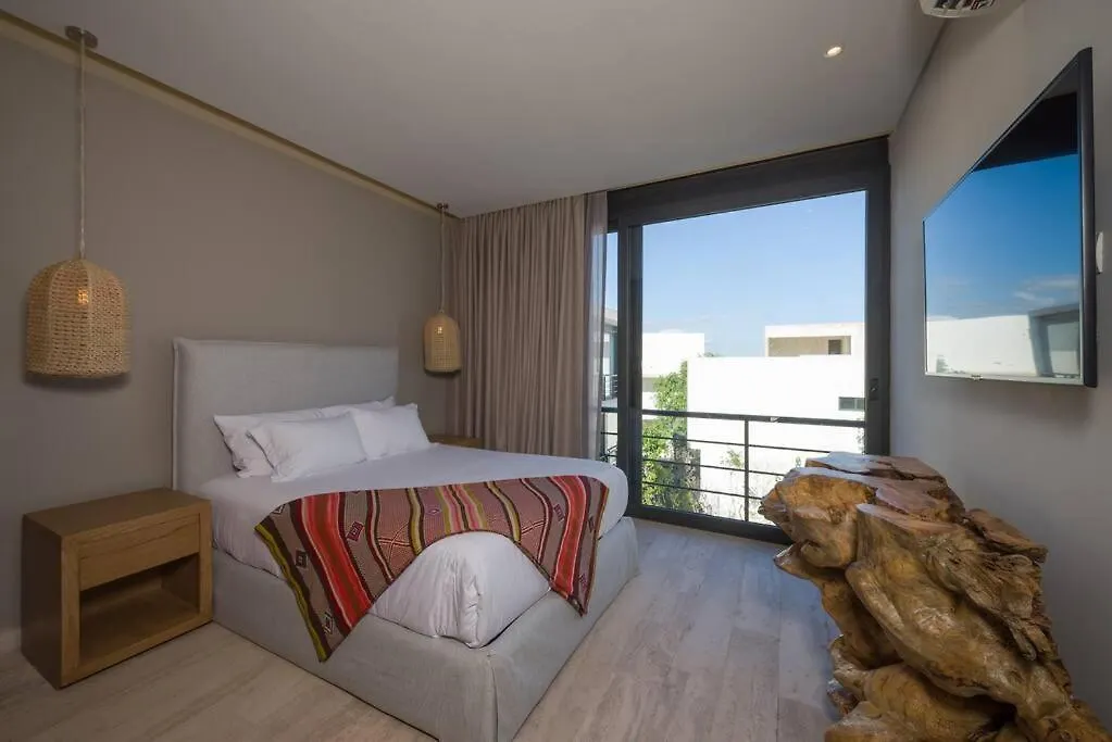 Beyond Amazing 3Bd 2Br/ Balcony Apartment Tulum 0*,  Mexico